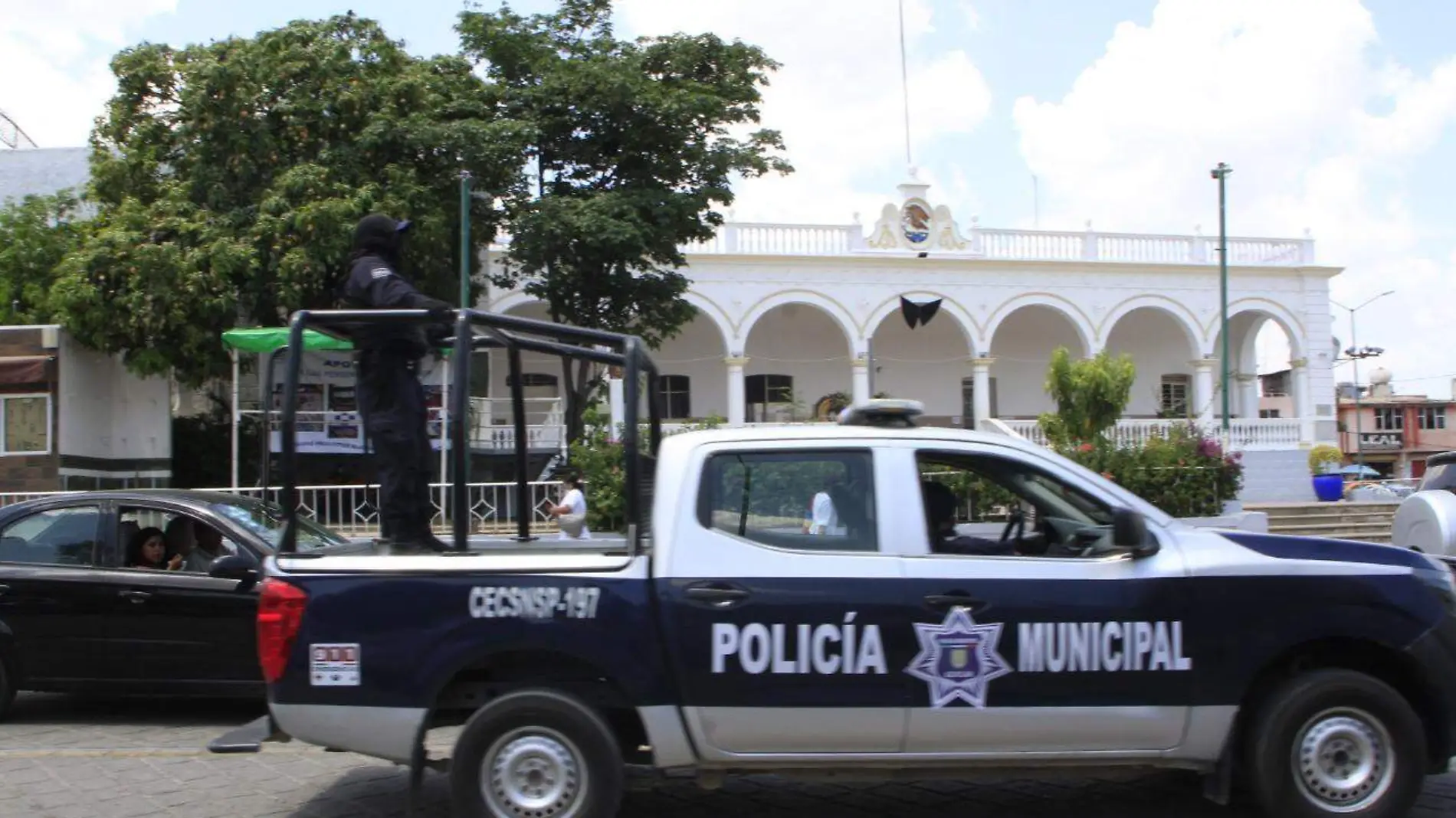 POLICIAS ACATLAN 01 JLB